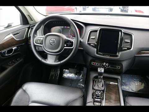 2018 Volvo XC90 T6 Momentum