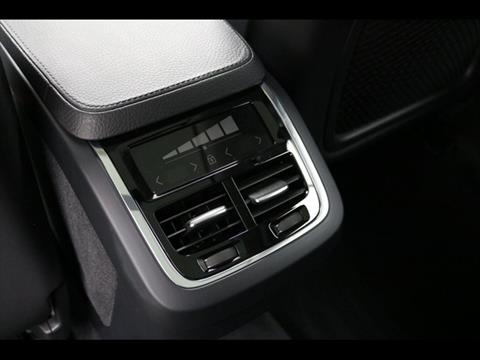 2018 Volvo XC90 T6 Momentum