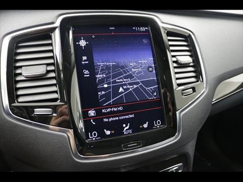 2018 Volvo XC90 T6 Momentum