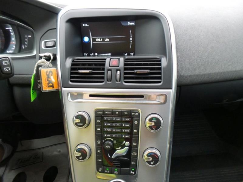 2017 Volvo XC60 T5 Dynamic