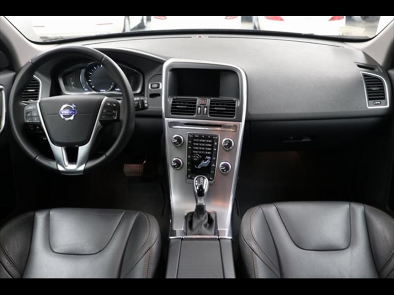 2017 Volvo XC60 T5 Dynamic