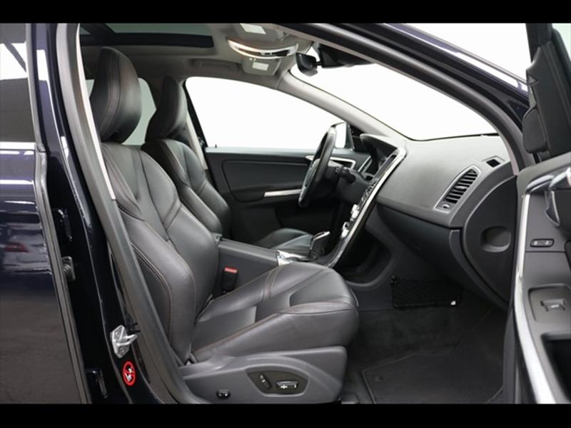 2017 Volvo XC60 T5 Dynamic