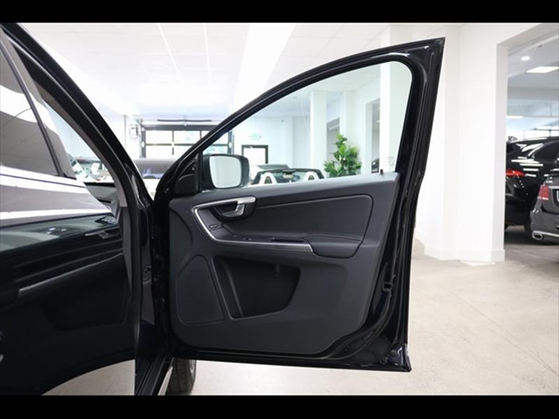 2017 Volvo XC60 T5 Dynamic