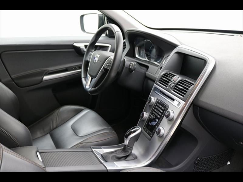 2017 Volvo XC60 T5 Dynamic