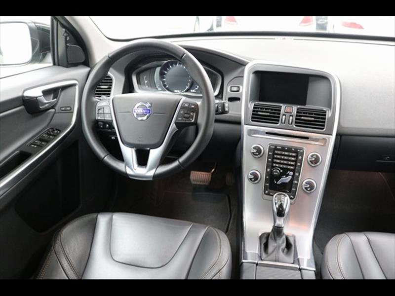 2017 Volvo XC60 T5 Dynamic