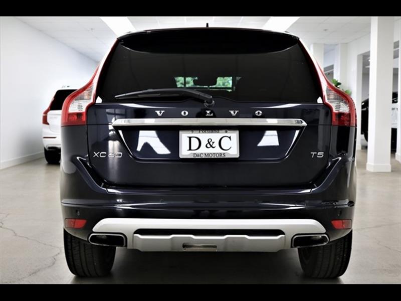 2017 Volvo XC60 T5 Dynamic