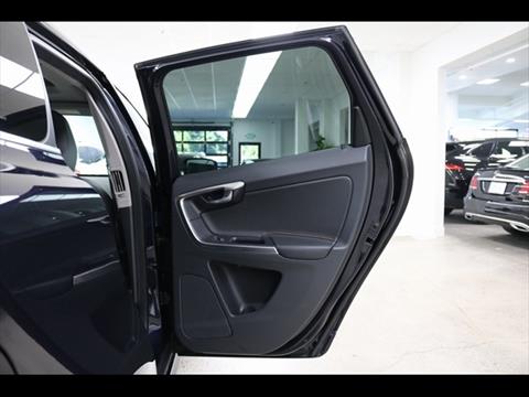 2017 Volvo XC60 T5 Dynamic