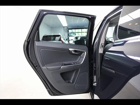 2017 Volvo XC60 T5 Dynamic