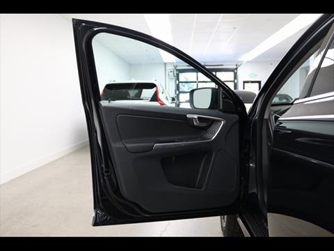 2017 Volvo XC60 T5 Dynamic