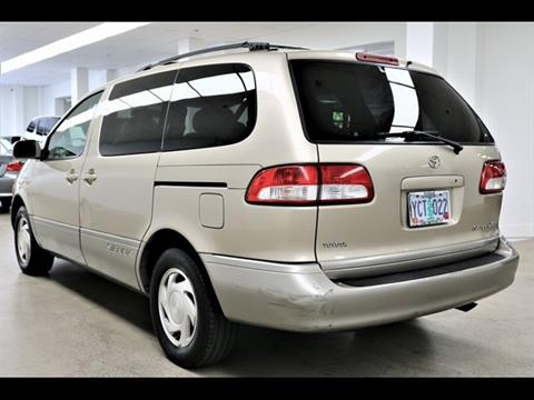 2001 Toyota Sienna