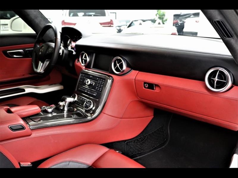 2011 Mercedes-Benz SLS AMG