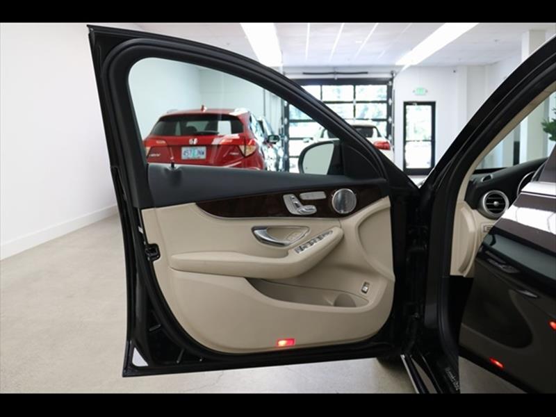 2015 Mercedes-Benz C-Class C 300