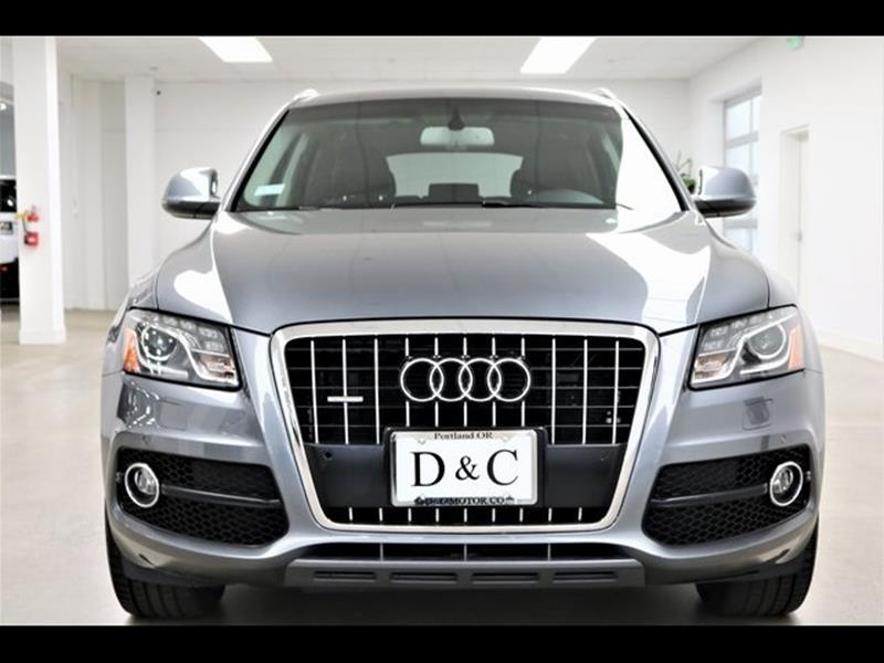 2012 Audi Q5 3.2 quattro Premium Plus