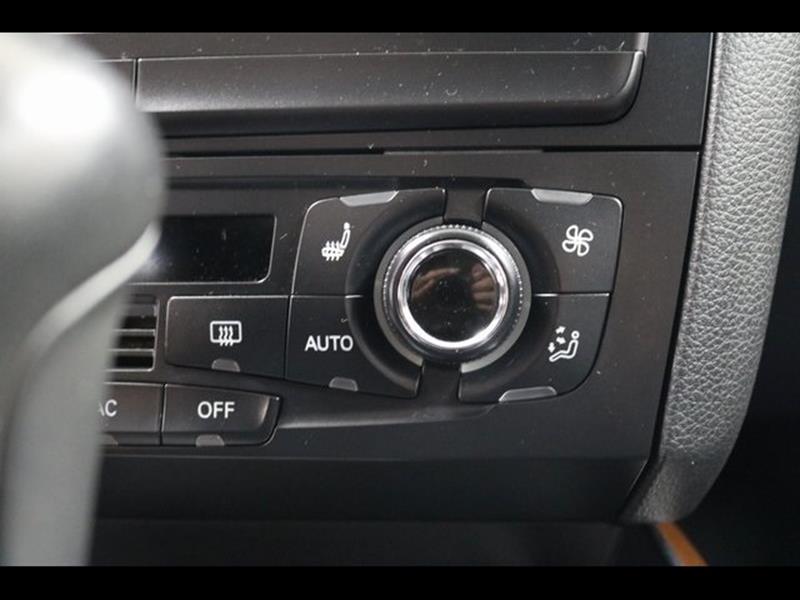 2012 Audi Q5 3.2 quattro Premium Plus