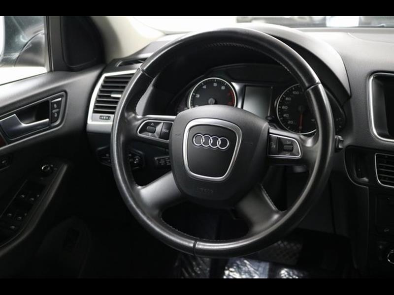 2012 Audi Q5 3.2 quattro Premium Plus