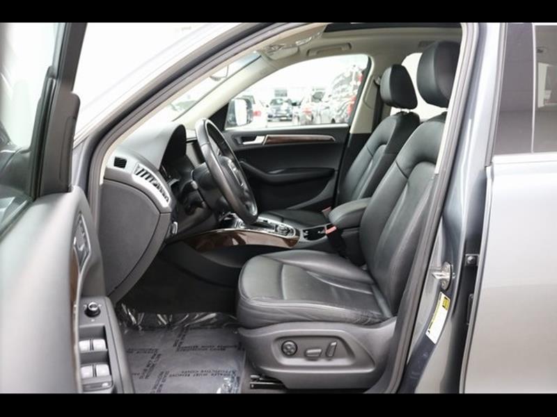 2012 Audi Q5 3.2 quattro Premium Plus