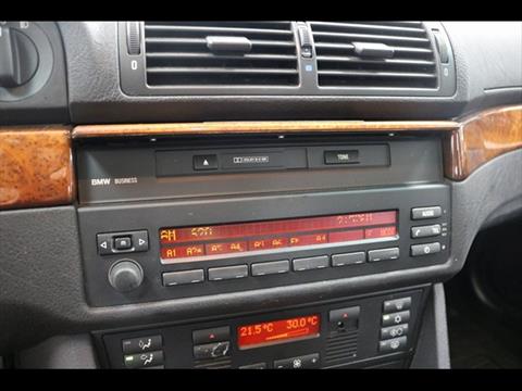 2001 BMW 5 Series 525i