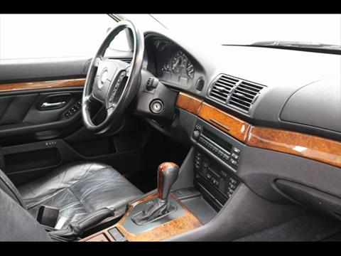 2001 BMW 5 Series 525i