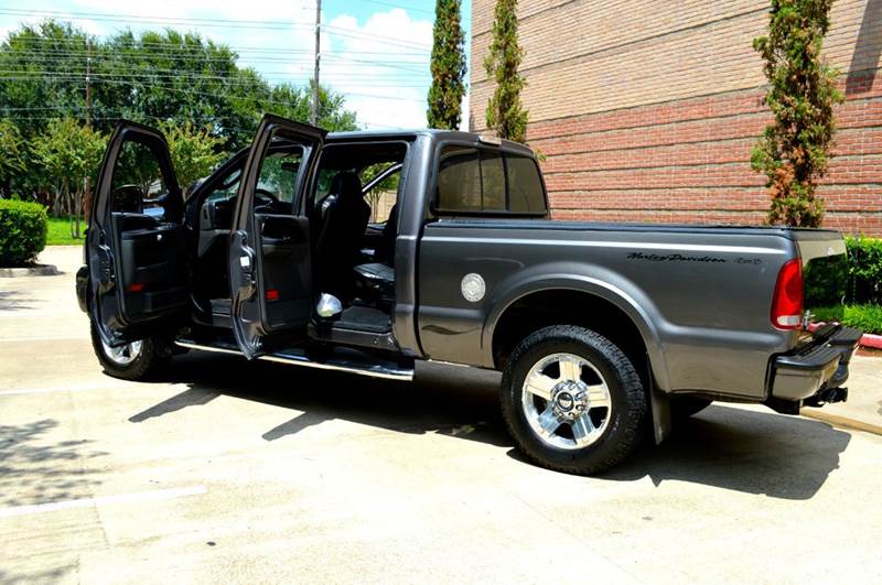 2006 Ford F250 Super Duty Harley Davidson Crew Cab 4WD SB In Houston