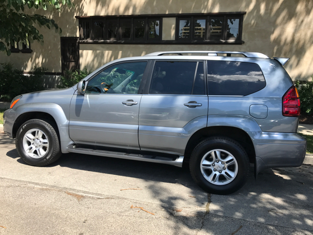 2004 Lexus GX 470 for sale at AMERICAN AUTO in Milwaukee WI