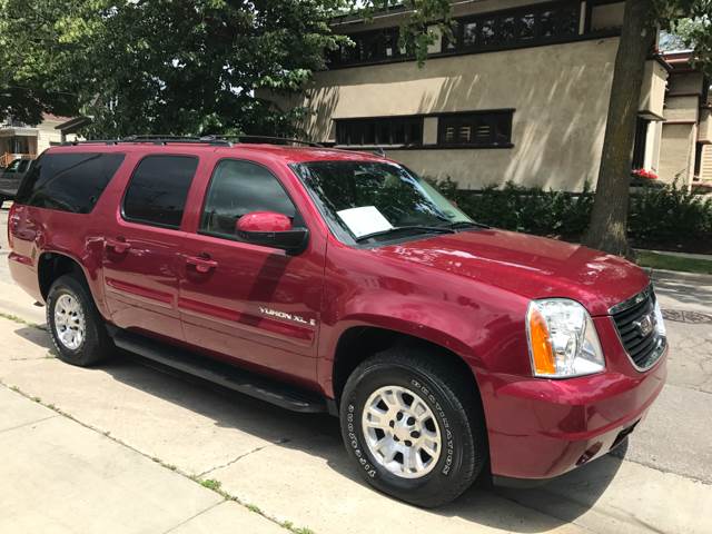 2007 GMC Yukon XL for sale at AMERICAN AUTO in Milwaukee WI