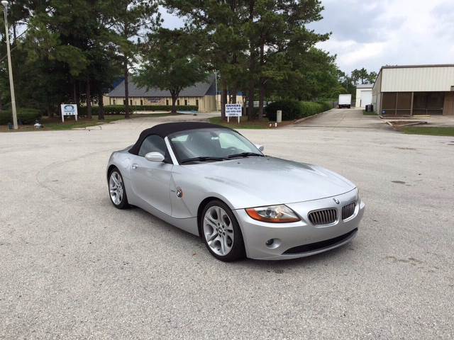 2003 BMW Z4 for sale at Global Auto Exchange in Longwood FL