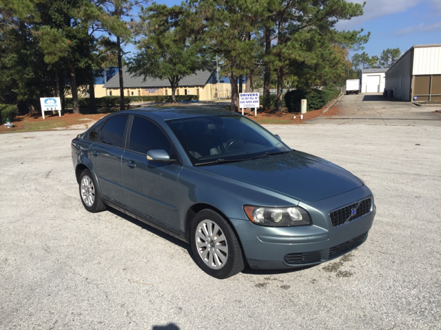 2005 Volvo S40 for sale at Global Auto Exchange in Longwood FL