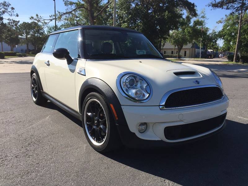 2012 MINI Cooper Hardtop for sale at Global Auto Exchange in Longwood FL