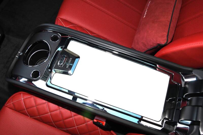 2018 Bentley Bentayga Mulliner Edition (image 17)