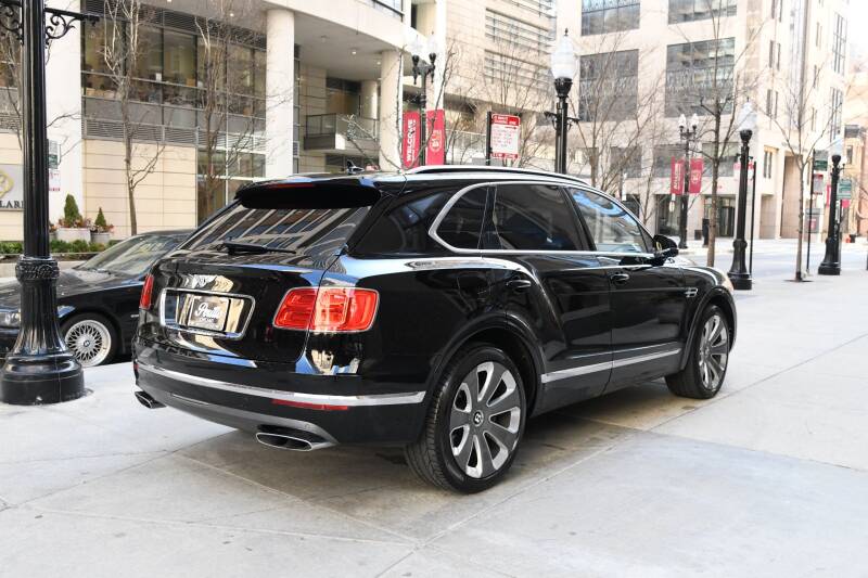 2018 Bentley Bentayga Mulliner Edition (image 5)