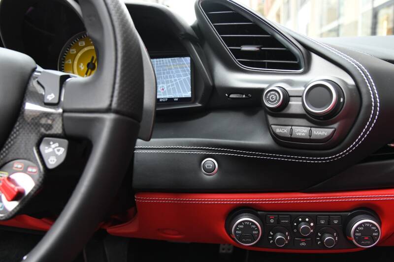 2019 Ferrari 488 Spider (image 21)