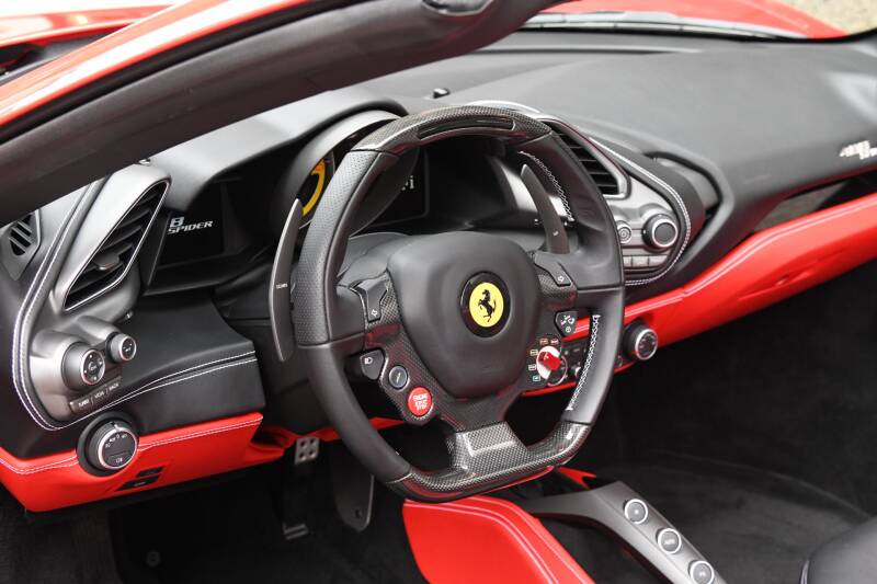 2019 Ferrari 488 Spider (image 13)