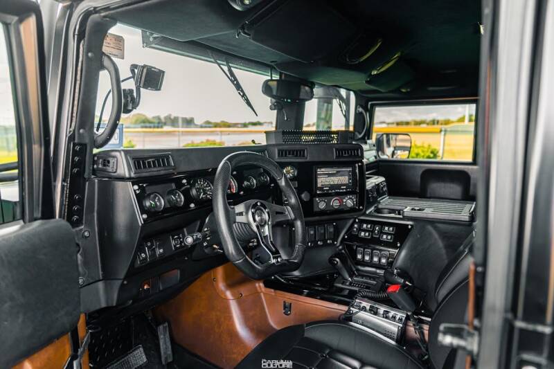 2006 HUMMER H1 Alpha Wagon (image 11)