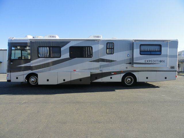2002 Fleetwood EXPEDITION 38N for sale at AMS Wholesale Inc. in Placerville CA