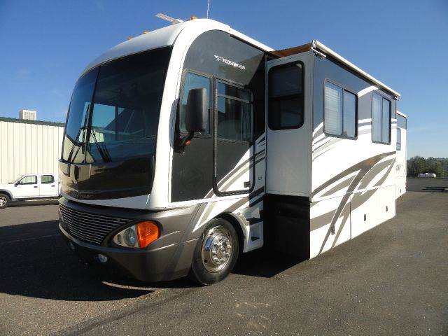 2005 Fleetwood Pace Arrow for sale at AMS Wholesale Inc. in Placerville CA