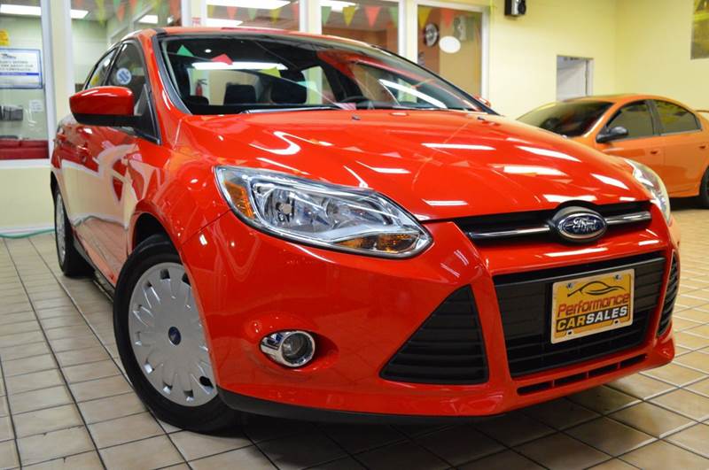 2012 Ford Focus for sale at Performance car sales in Joliet IL