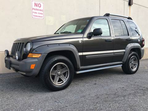 2005 Jeep Liberty for sale at International Auto Sales in Hasbrouck Heights NJ