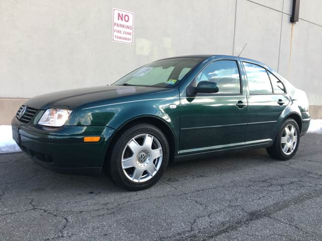 2002 Volkswagen Jetta for sale at International Auto Sales in Hasbrouck Heights NJ