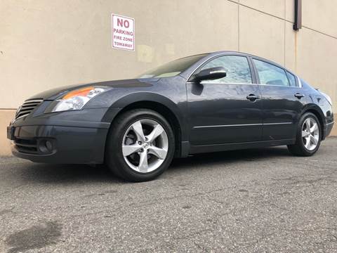 2009 Nissan Altima for sale at International Auto Sales in Hasbrouck Heights NJ