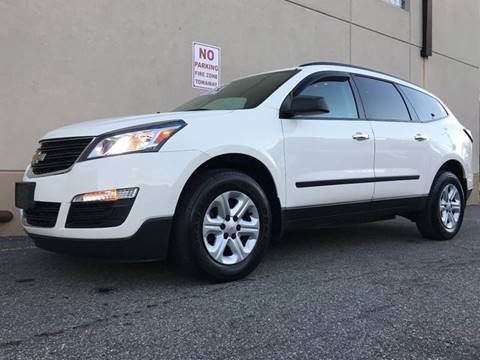 2013 Chevrolet Traverse for sale at International Auto Sales in Hasbrouck Heights NJ
