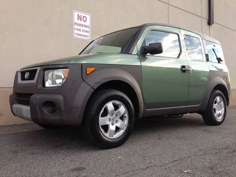 2003 Honda Element for sale at International Auto Sales in Hasbrouck Heights NJ