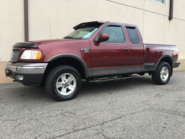 2003 Ford F-150 for sale at International Auto Sales in Hasbrouck Heights NJ