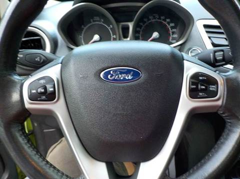 2011 Ford Fiesta SES