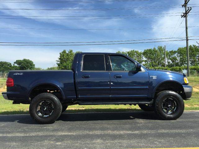 2002 Ford F-150 for sale at DLUX MOTORSPORTS in Ladson SC