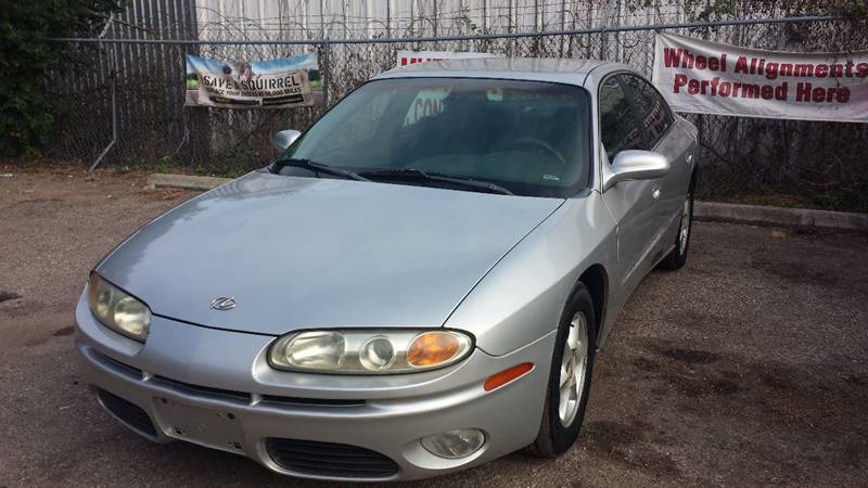 2002 Oldsmobile Aurora for sale at 4 Girls Auto Sales in Houston TX