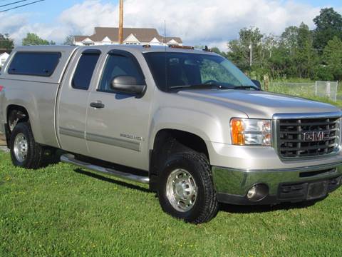 2008 GMC Sierra 2500HD for sale at Saratoga Motors in Gansevoort NY