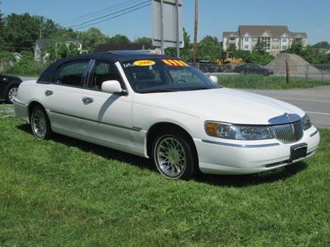 2000 Lincoln Town Car for sale at Saratoga Motors in Gansevoort NY