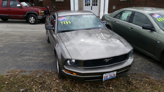 2005 Ford Mustang for sale at Harmony Auto Sales in Marengo IL