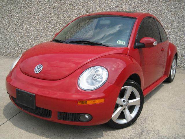 2006 Volkswagen New Beetle for sale at Avenue Auto Group in Dallas TX