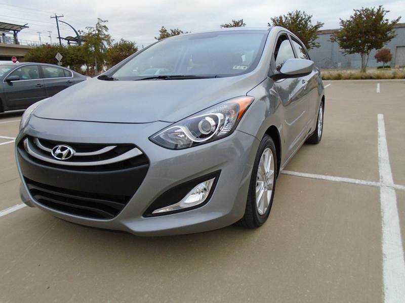 2015 Hyundai Elantra GT for sale at Avenue Auto Group in Dallas TX